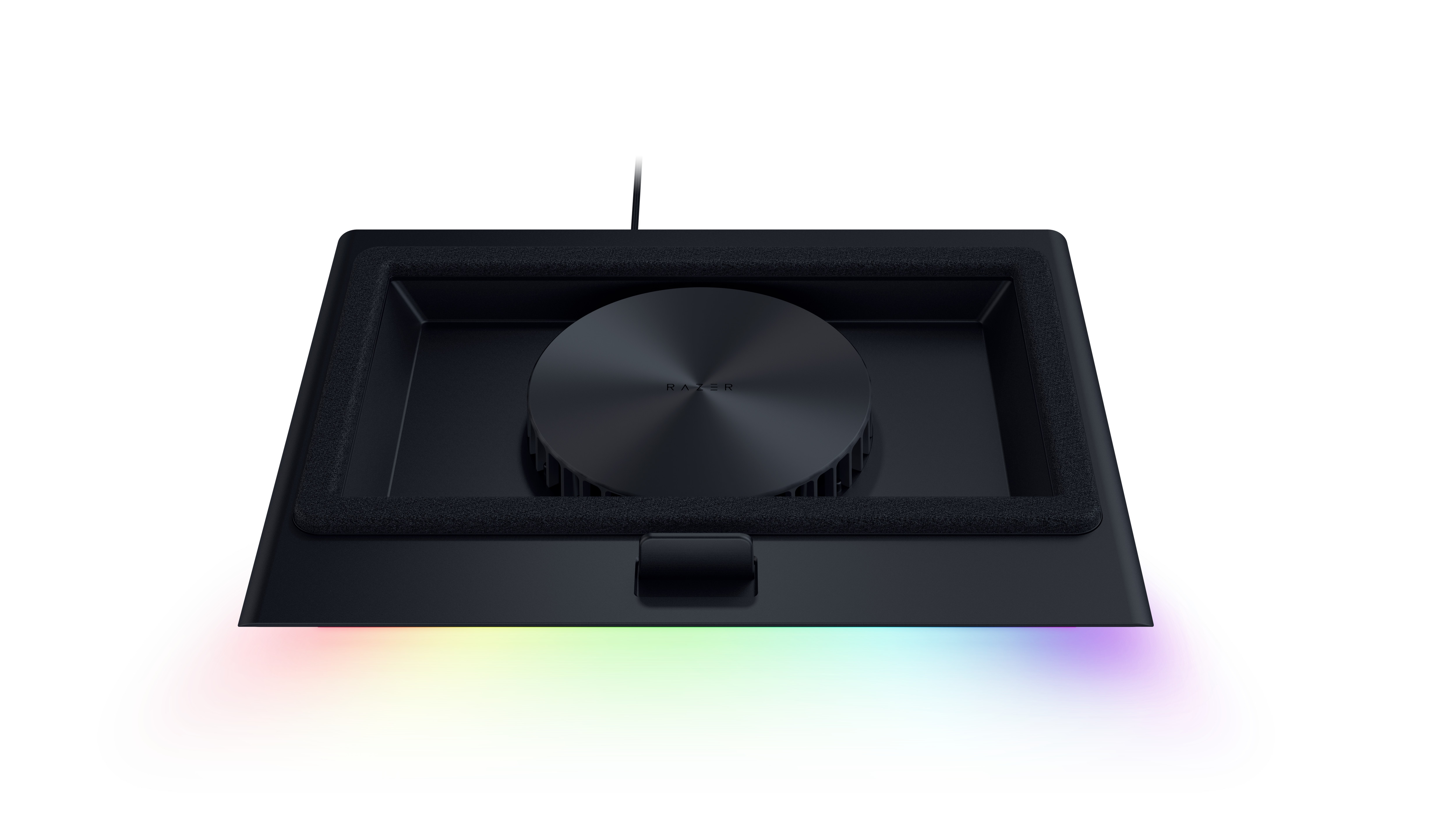 Razer Laptop Cooling Pad - Laptop-Ständer Mit Intelligenter Kühlung Für Laptops Von Zoll (35,56 Cm) Bis 18 Zoll (45,72 Cm), Powered By Chroma™ Rgb Größe 14 - Bild 3