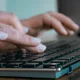 Cherry KW X ULP 2.0 Mini Schwarz | MX Ultra Low Profile Tastatur, 2.4Ghz, Bluetooth, USB-C
