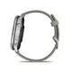 Garmin Venu® 4 - 45 mm Schwarz/Silber mit Schnellwechsel-Silikon-Armband 22 mm Grau